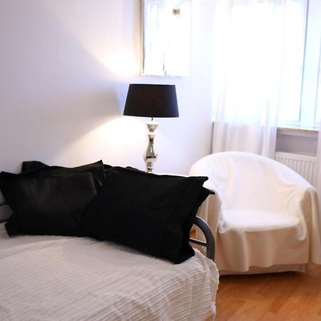 Moderne Studio Apartments Und 4 Zimmer Wohnungen In Oberhausen, Ideal Fuer Geschaeftsreisende Und Monteure Dış mekan fotoğraf