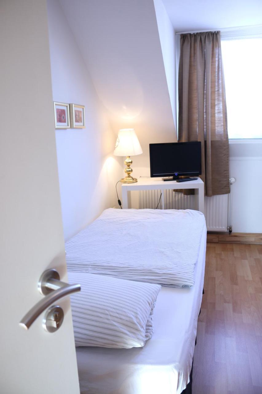 Moderne Studio Apartments Und 4 Zimmer Wohnungen In Oberhausen, Ideal Fuer Geschaeftsreisende Und Monteure Dış mekan fotoğraf