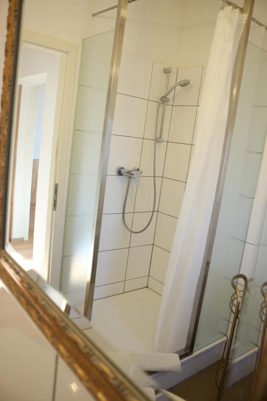 Moderne Studio Apartments Und 4 Zimmer Wohnungen In Oberhausen, Ideal Fuer Geschaeftsreisende Und Monteure Dış mekan fotoğraf