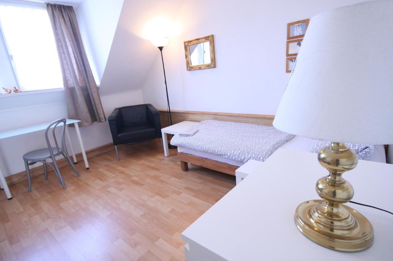Moderne Studio Apartments Und 4 Zimmer Wohnungen In Oberhausen, Ideal Fuer Geschaeftsreisende Und Monteure Dış mekan fotoğraf