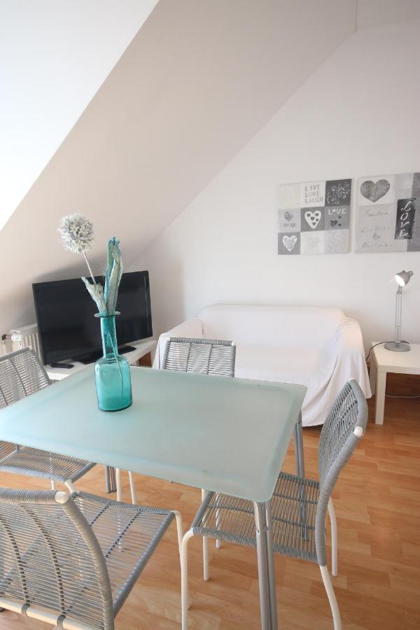 Moderne Studio Apartments Und 4 Zimmer Wohnungen In Oberhausen, Ideal Fuer Geschaeftsreisende Und Monteure Dış mekan fotoğraf