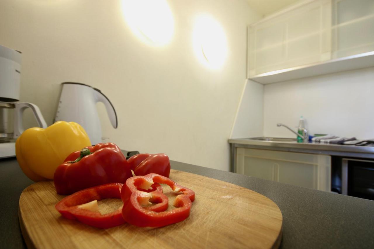 Moderne Studio Apartments Und 4 Zimmer Wohnungen In Oberhausen, Ideal Fuer Geschaeftsreisende Und Monteure Dış mekan fotoğraf