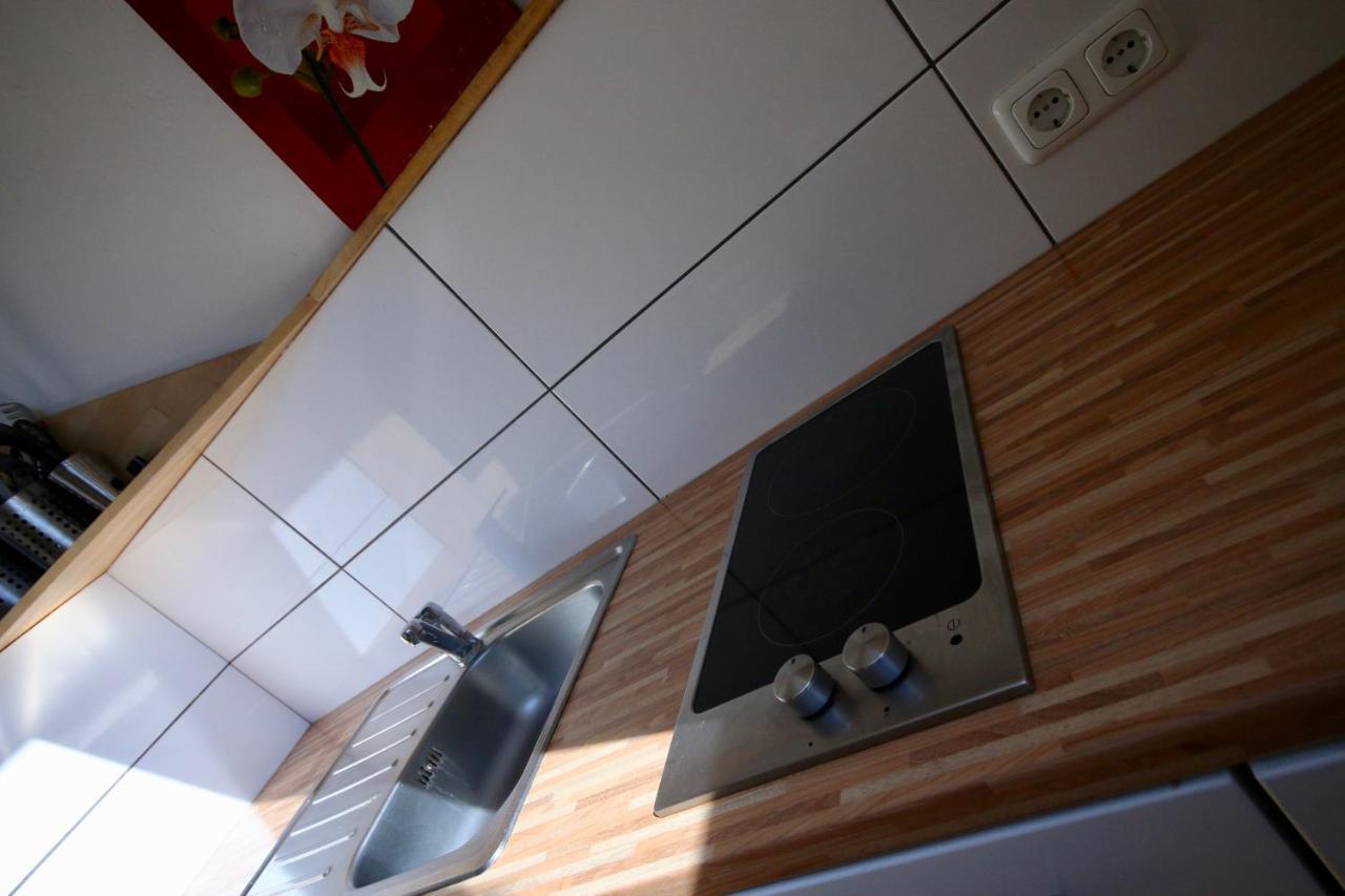 Moderne Studio Apartments Und 4 Zimmer Wohnungen In Oberhausen, Ideal Fuer Geschaeftsreisende Und Monteure Dış mekan fotoğraf