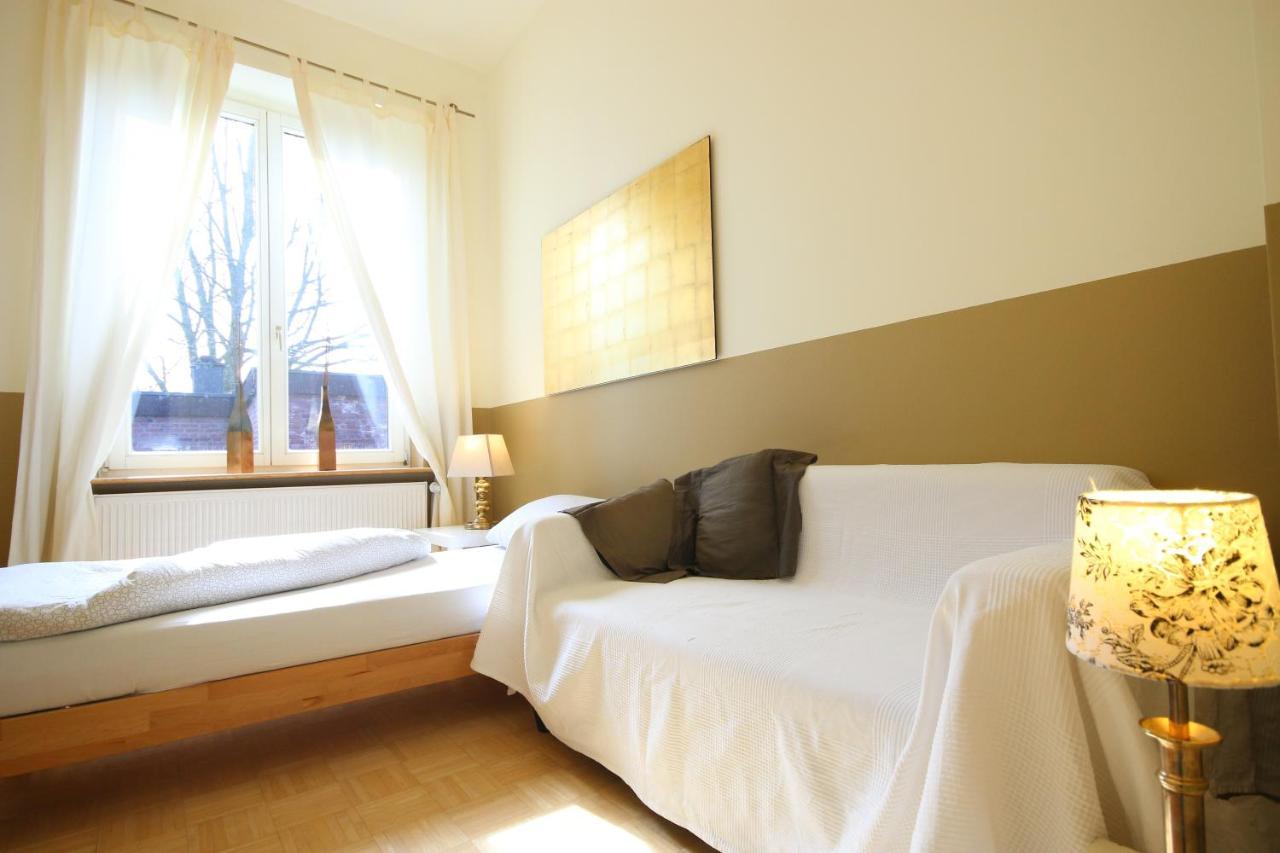 Moderne Studio Apartments Und 4 Zimmer Wohnungen In Oberhausen, Ideal Fuer Geschaeftsreisende Und Monteure Dış mekan fotoğraf