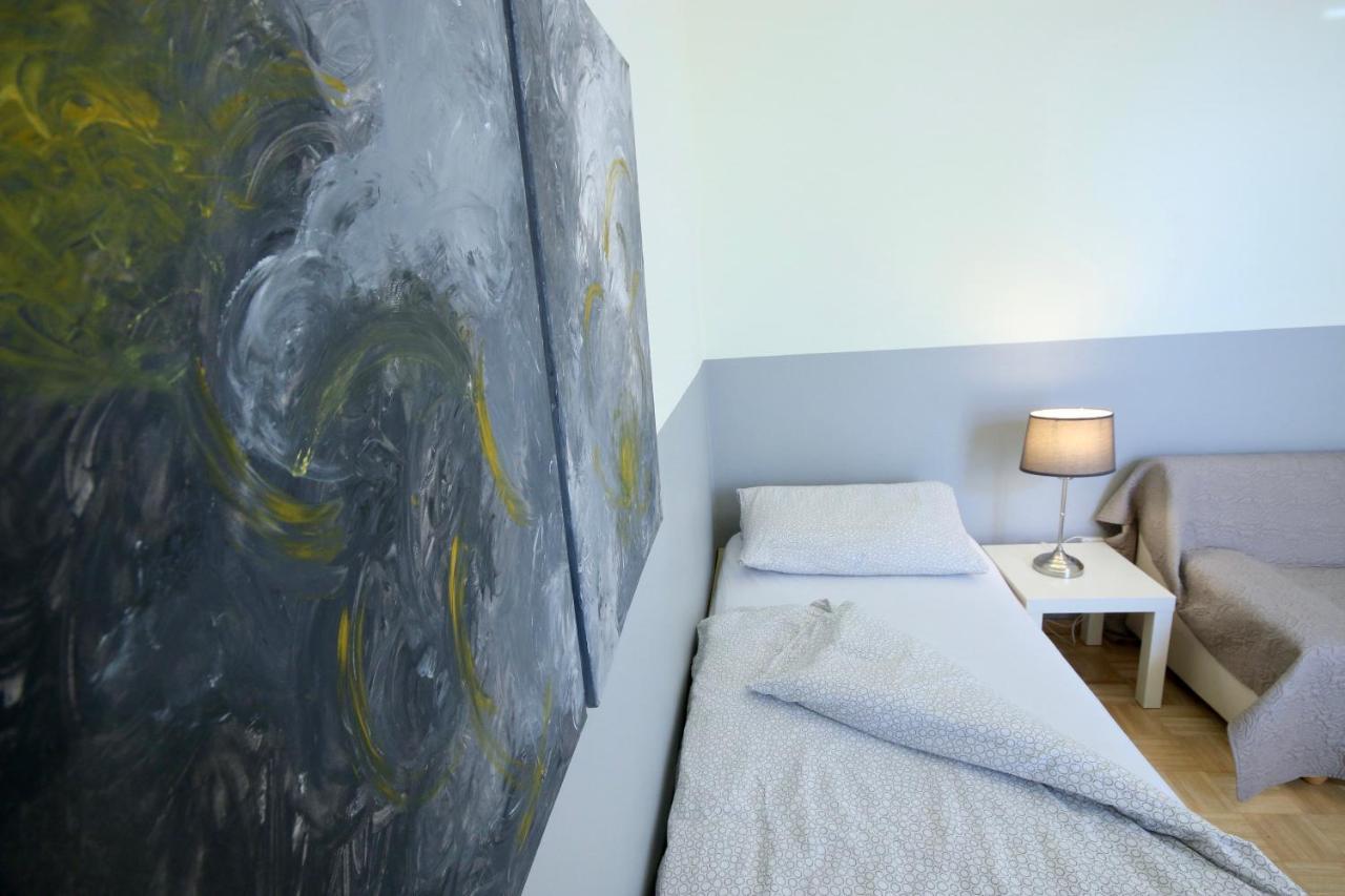 Moderne Studio Apartments Und 4 Zimmer Wohnungen In Oberhausen, Ideal Fuer Geschaeftsreisende Und Monteure Dış mekan fotoğraf