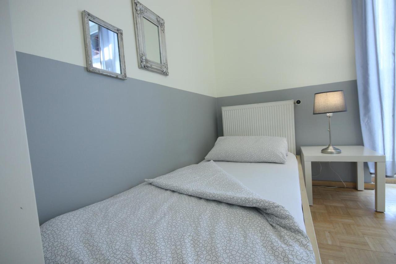 Moderne Studio Apartments Und 4 Zimmer Wohnungen In Oberhausen, Ideal Fuer Geschaeftsreisende Und Monteure Dış mekan fotoğraf