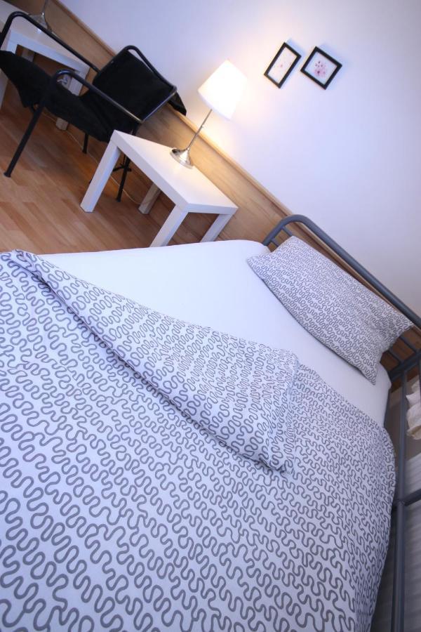 Moderne Studio Apartments Und 4 Zimmer Wohnungen In Oberhausen, Ideal Fuer Geschaeftsreisende Und Monteure Dış mekan fotoğraf