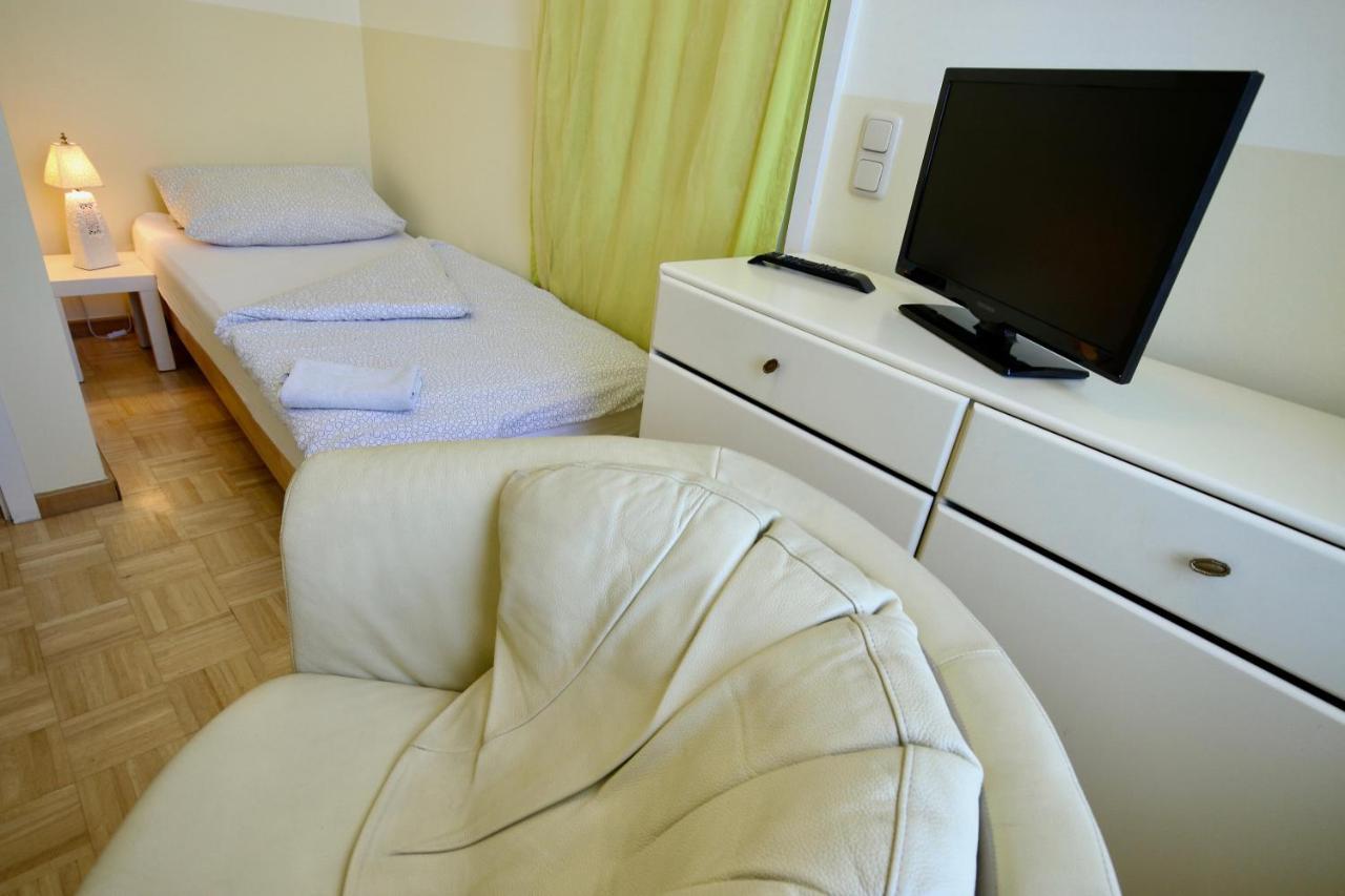 Moderne Studio Apartments Und 4 Zimmer Wohnungen In Oberhausen, Ideal Fuer Geschaeftsreisende Und Monteure Dış mekan fotoğraf